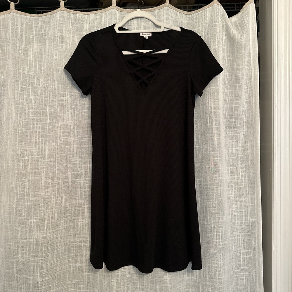 Black Short Sleeve Dress with V-Neck